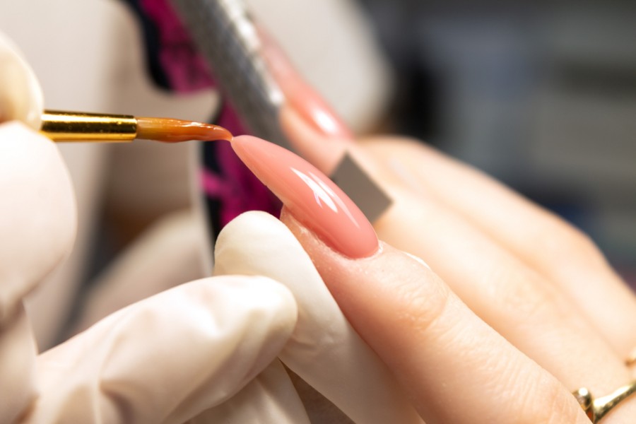 Difference entre gel et semi permanent, lequel pour la manucure
